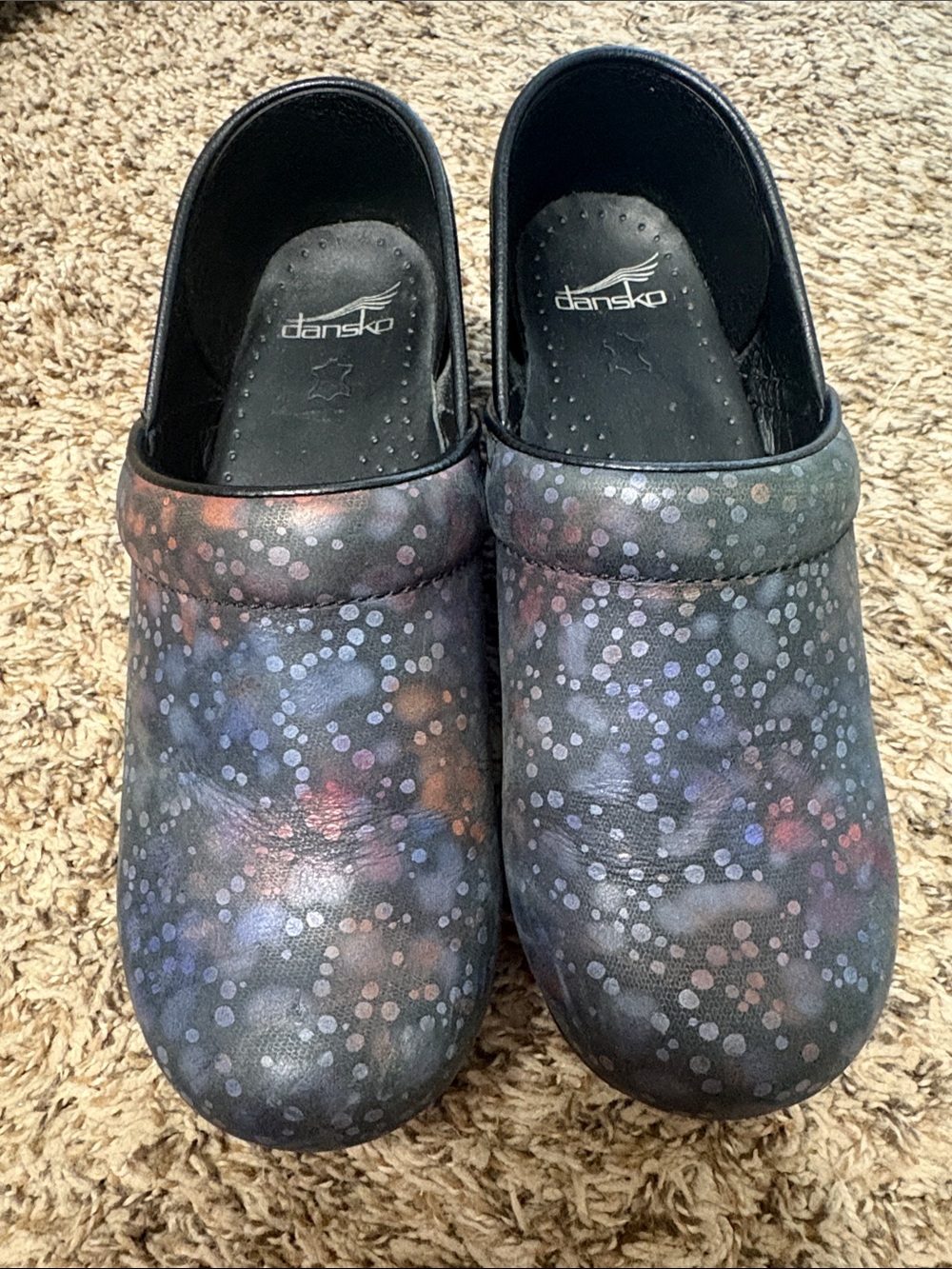 Dansko Professional Women's Stapled Clog Dewdrop Leather Black size 39
